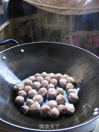 Beef Balls Stir-fried Parsley recipe