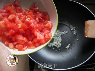 Pasta with Tomato and Onion Stew recipe