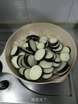 Fried Eggplant with Lotus Root recipe
