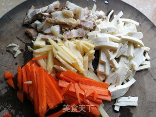 Stir-fried Noodles with Cabbage recipe