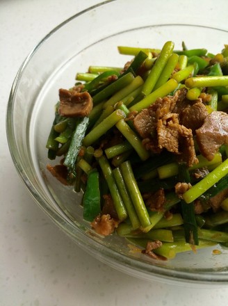 Stir-fried Pork with Garlic Stalks