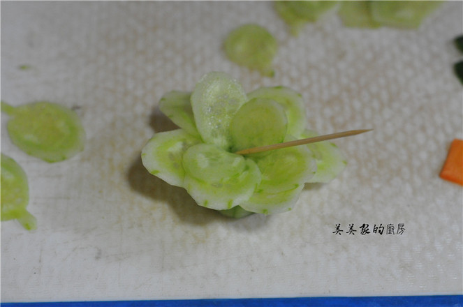 Teach You to Use Cucumbers for Dish Decoration, No Need to Carve, No Need to Paint, Dipping Sauce recipe