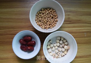 Red Dates and Lotus Seed Soy Milk recipe