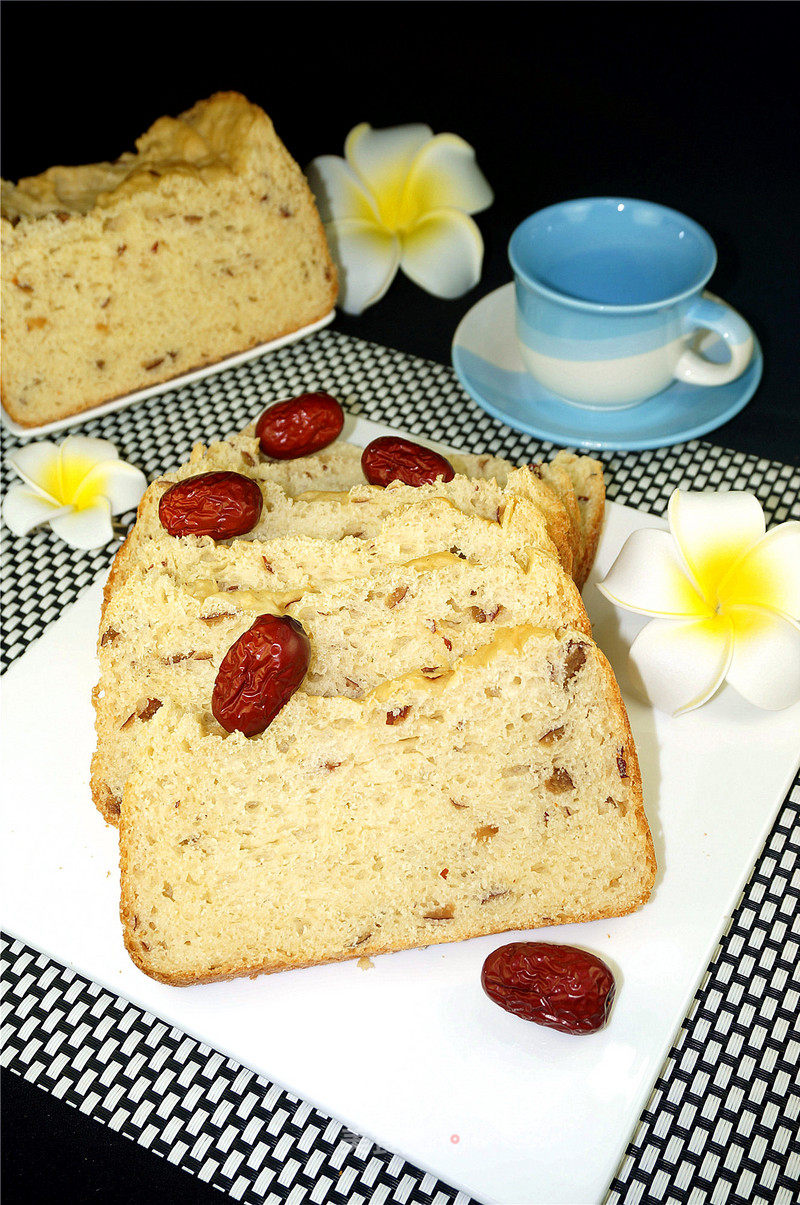 #dongling Magic Cloud Bread Machine of Red Dates and Low Sugar Bread# recipe