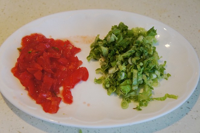 Lettuce and Tomato Quiche recipe