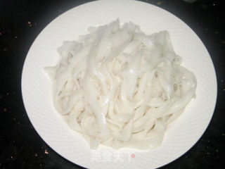 Stir-fried Niuhe recipe