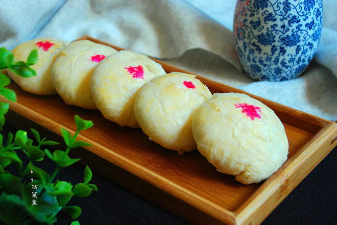 Old-fashioned Five-core Moon Cakes recipe