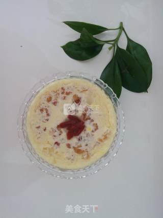 Steamed Egg with Milk and Peach Gum (sweet) recipe