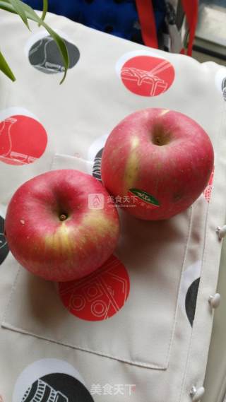 Sweet and Sour Applesauce recipe