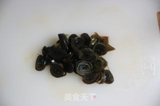 A Braised Side Dish Suitable for People with Three Highs: "kelp Mixed with Soybeans" recipe