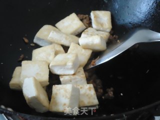 Braised Tofu with Homemade Meat Sauce recipe