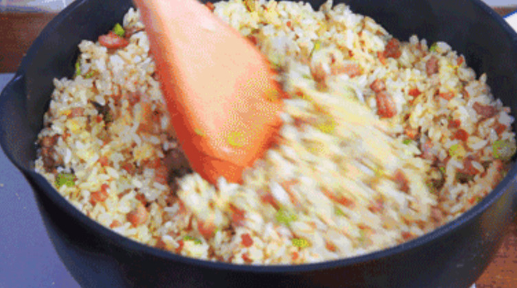 One Tea and One Sitting, The Top-selling Golden Fried Rice, Which Ranks No. 1, in The End. recipe