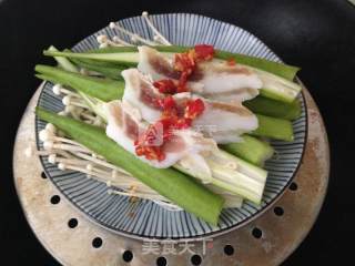 Steamed Okra Enoki Mushroom recipe