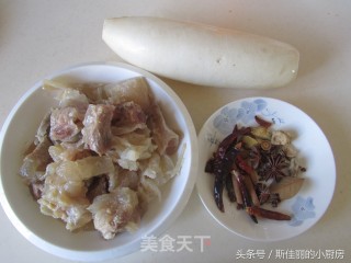 Beef Tendon Stewed with White Radish recipe