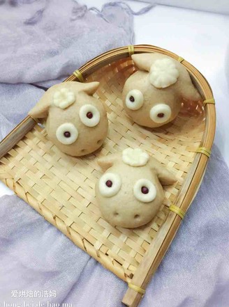 Whole Wheat Cartoon (little Sheep Shaun) Steamed Buns recipe