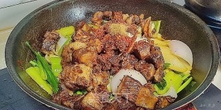 Assorted Beef in Dry Pot recipe