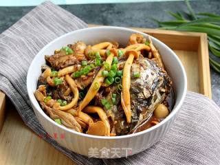 Grilled Fish Head and Fish Bone with Seafood Mushroom recipe