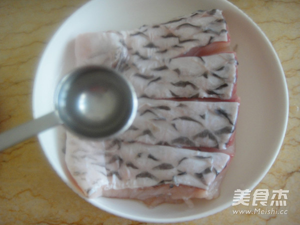 Steamed Fish Cubes with Chopped Pepper recipe