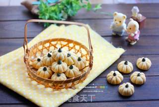 Simple Shape is More Cute---pumpkin Biscuits recipe