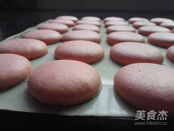 French Macarons-the Winning Work of The 2nd Lezhong Baking Competition recipe