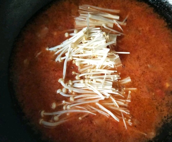 Tomato Enoki Mushroom Soup recipe