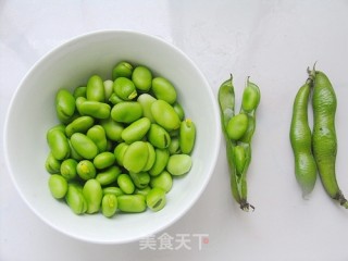 The Grains are Crispy-eggs and Broad Beans recipe