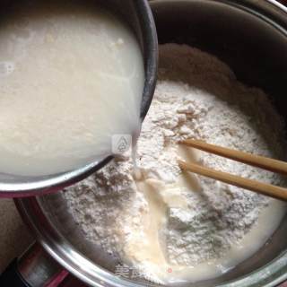 Flower Shiitake Pork Bun recipe