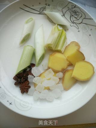 Braised Soybeans with Pork Belly and Eggs recipe