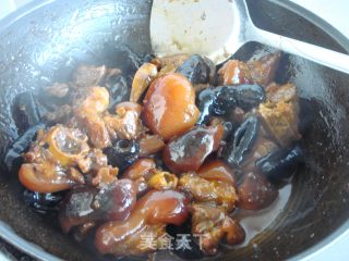 Pork Knuckle and Sea Cucumber recipe