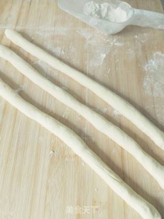 Creative Waterless Patterned Bread recipe