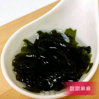 Duck Blood Wakame Soup recipe