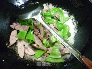 Stir-fried Foie Gras with Green Peppers recipe