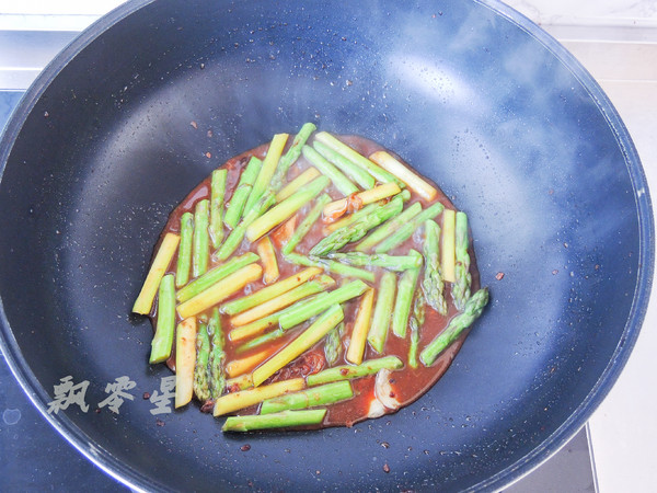 Stir-fried Chicken with Asparagus recipe