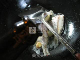 Black Pomfret with Soy Sauce recipe