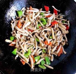 Stir-fried Crab Mushroom recipe