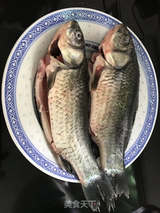 Crucian Carp with Black Bean Sauce recipe