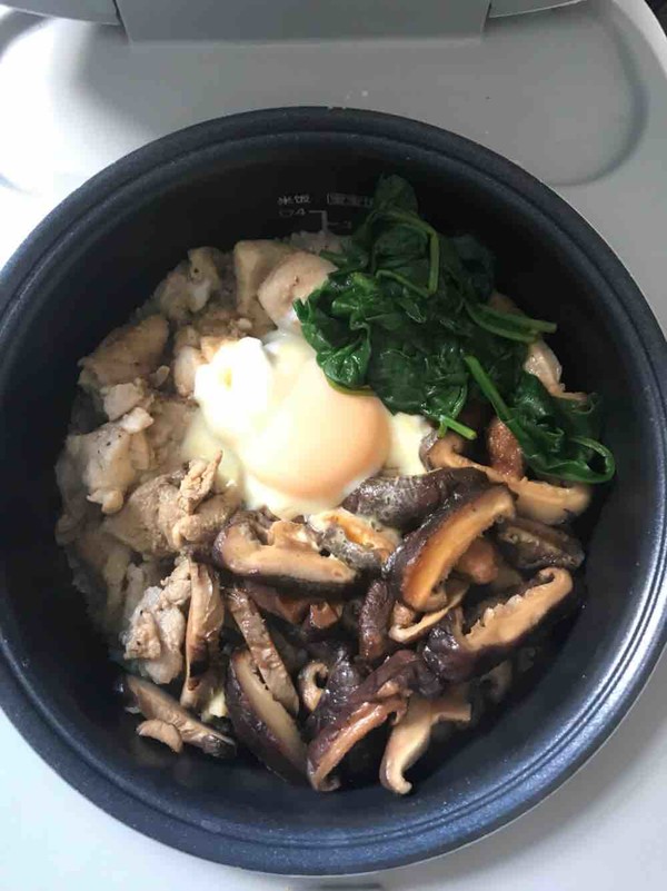 Mushroom Chicken Claypot Rice recipe