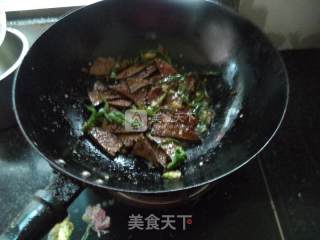 Stir-fried Pork Liver with Green Pepper recipe