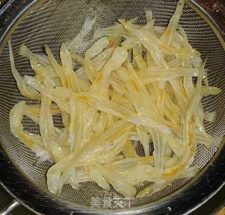 Dry Whitebait Steamed Loofah recipe