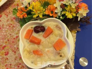 Snow Ear Lotus Seed Soup recipe