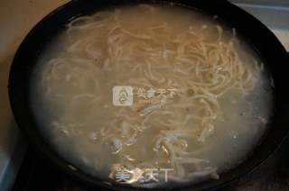 Hand-rolled Noodles with Minced Meat and Eggplant recipe