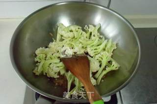 Stir-fried Cauliflower with Bacon and Tempeh recipe