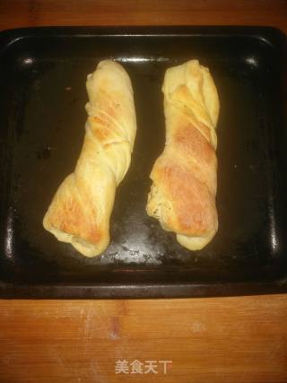 Basil Crumbled Bread recipe