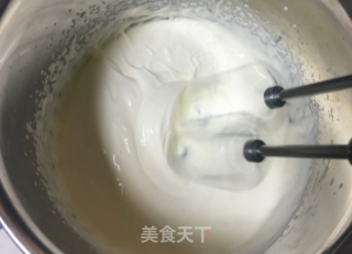 Summer Cool-mango Yogurt Cheese Mousse Cake recipe