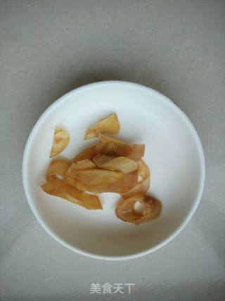 Steamed Chicken with Cordyceps Flower recipe