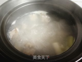 Stewed Pork Ribs with White Mushroom recipe