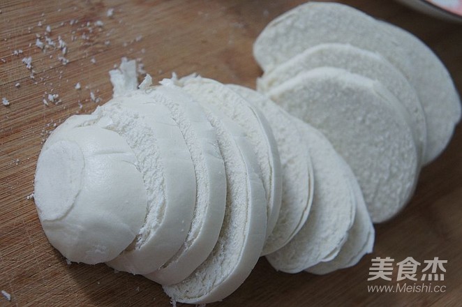 Egg Fried Steamed Bun Slices recipe