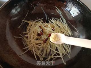 Hot and Sour Fried Potato Shreds recipe