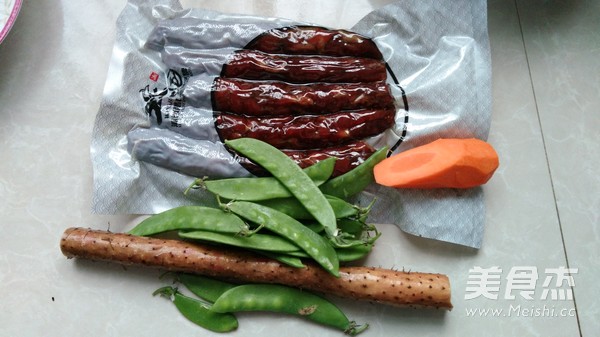 Stir-fried Sausage with Seasonal Vegetables recipe