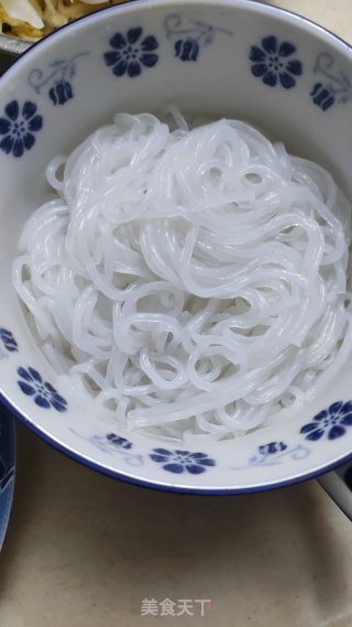 Northeast Sauerkraut Stir-fried Noodles recipe